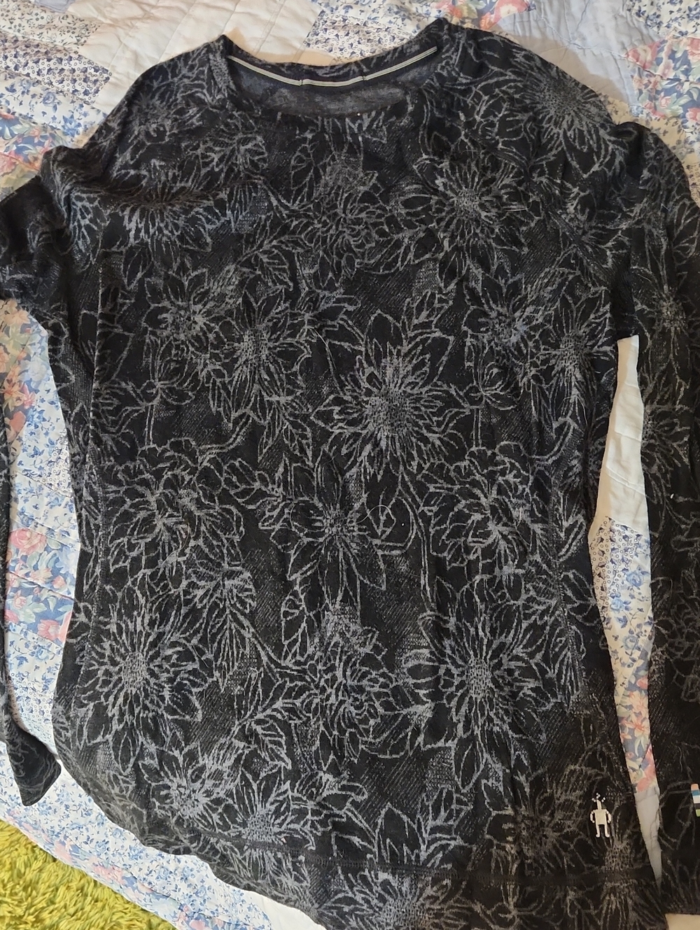 Smartwool Women's Black Floral Long-Sleeve Crew Top